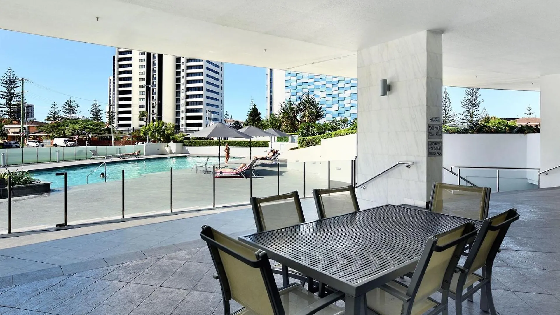 Sierra Grand Spacious 3 Bedroom Apartment - Coasthm Gold Coast
